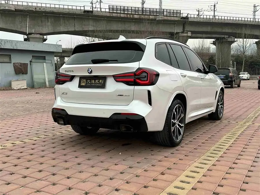 2022 BMW X3 xDrive30i Leading M Night Package