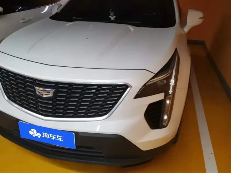 Cadillac XT4 2021 28T FWD Tech Edition
