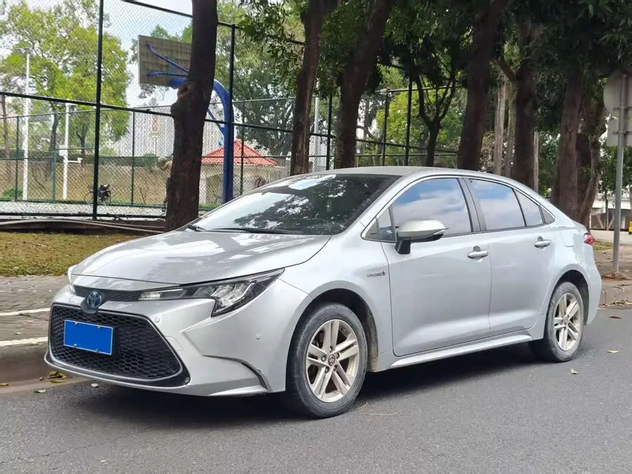 ليفين 2021 هايبرد 1.8H E-CVT بريميوم