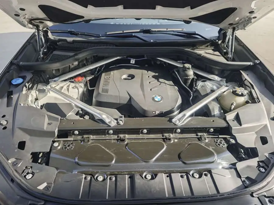 BMW X5 2023 xDrive 30Li Exclusive M Sport Package