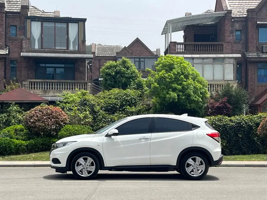 هوندا HR-V 2020 220 توربو CVT النسخة النخبوية