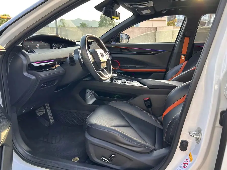 Changan UNI-V 2023 1.5T Sport Version