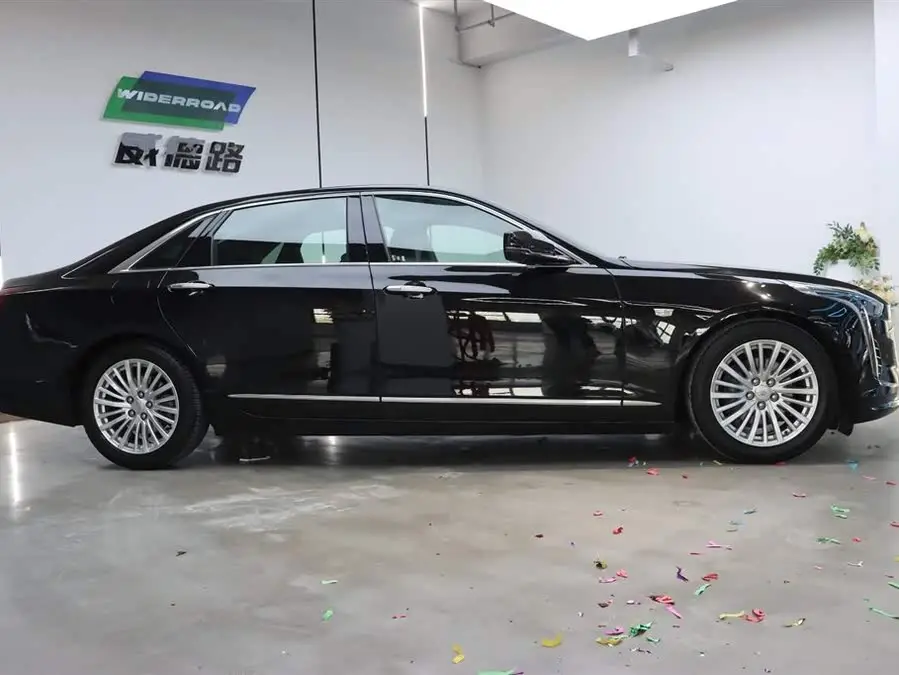 كاديلاك CT6 2022 28T فاخرة