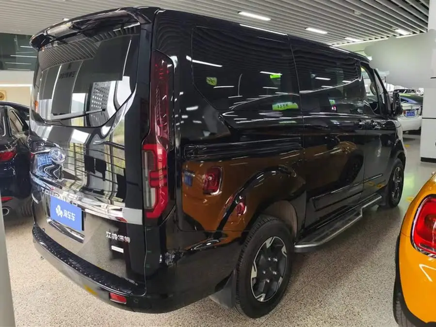 Tourneo 2023 2.0T Automatic Elite Edition