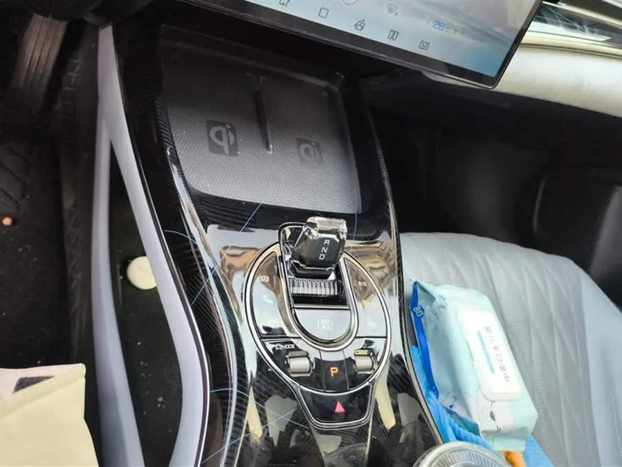 سيلا 2023 نسخة البطل 700 كم نسخة الأداء