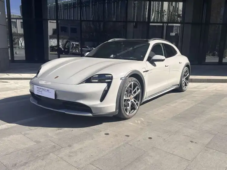 2022 Taycan 4 Cross Turismo