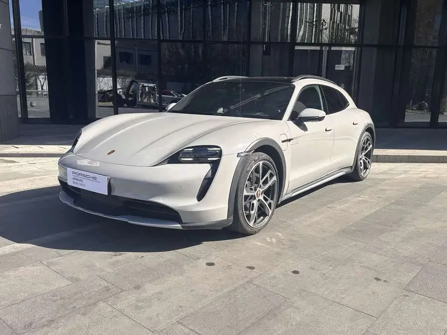 تايكان 2022 تايكان 4 كروس توريسمو