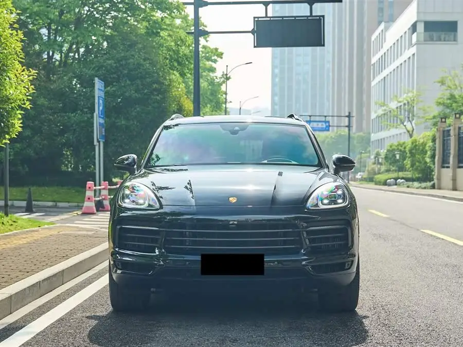 2023 Cayenne 3.0T Platinum Edition