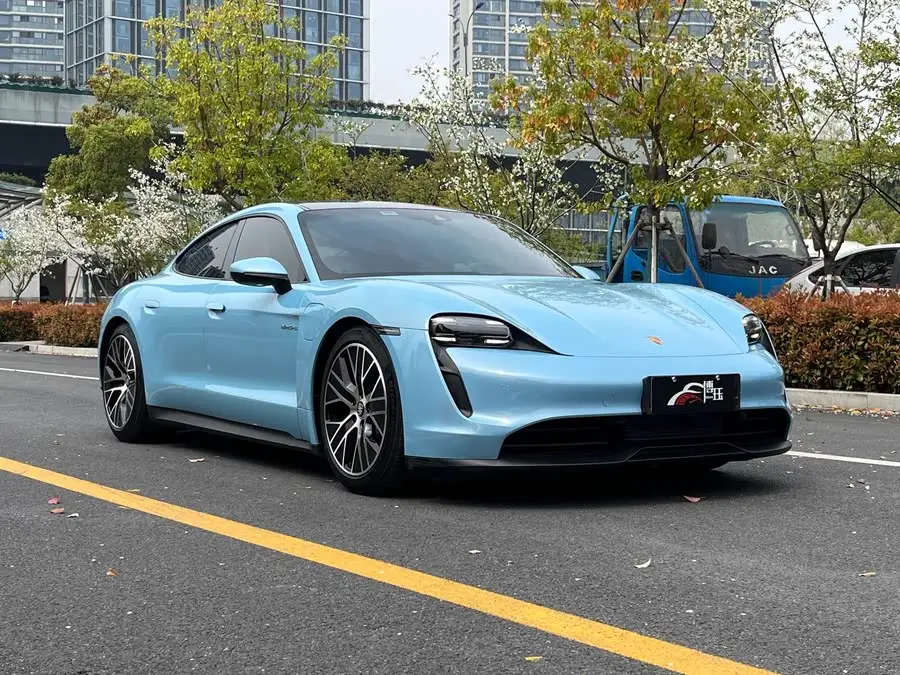 تايكان 2022 موديل تايكان