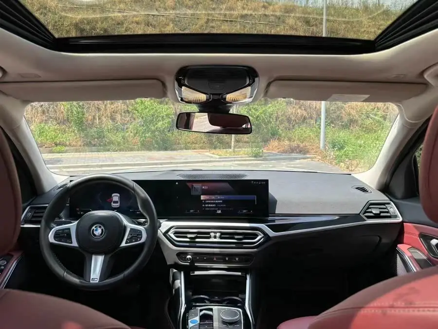 بي إم دبليو i3 2024 eDrive 35 L