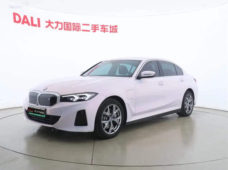 بي إم دبليو i3 2024 eDrive 35 L