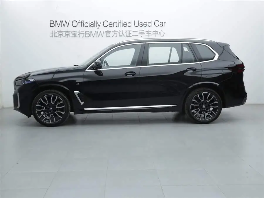 BMW X5 2023 xDrive 40Li M Sport Package