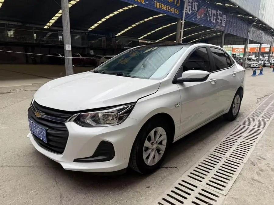 2021 شيفروليه كافاليير 325T أوتوماتيكي إكسينيو