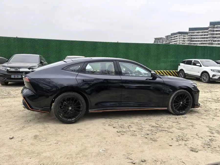 Changan UNI-V 2023 1.5T Sport Version