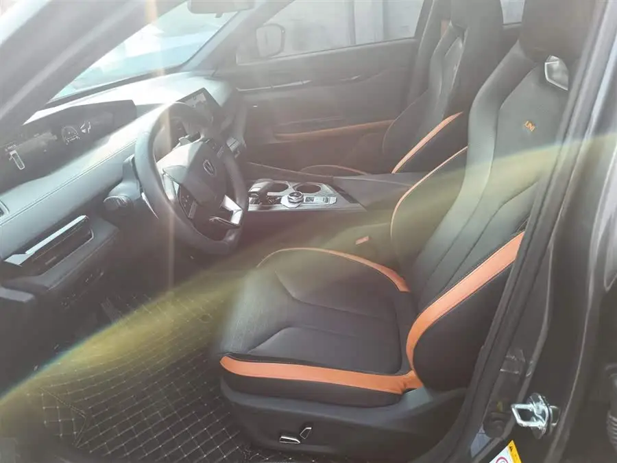 Changan UNI-V 2023 2.0T Speed Edition