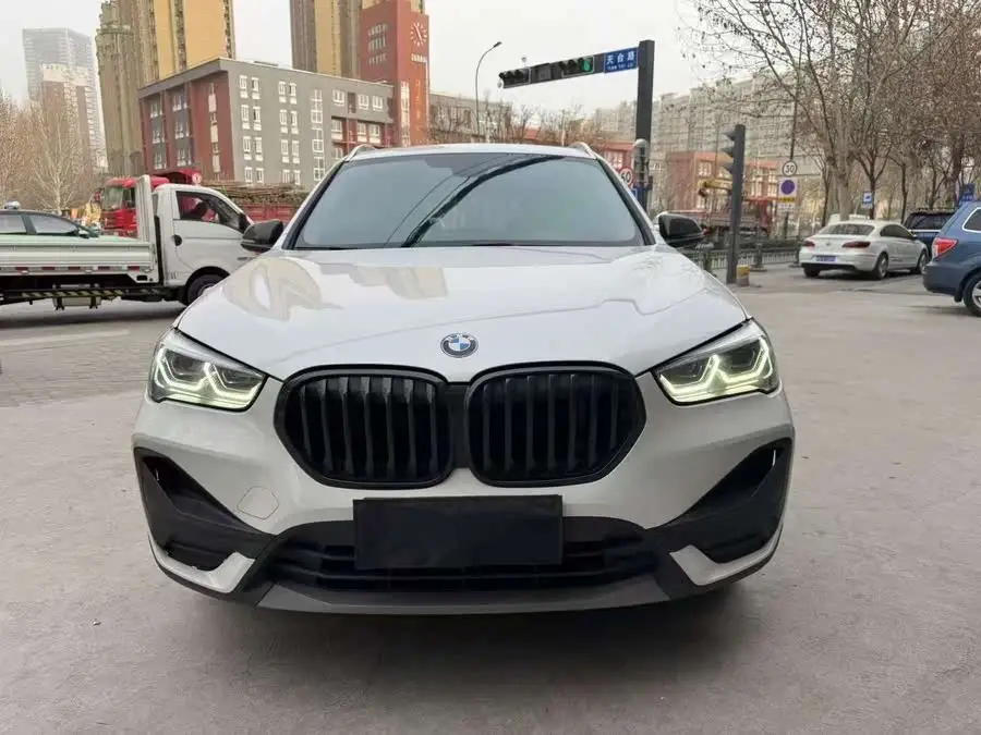 BMW X1 2022 sDrive25Li Leading Model