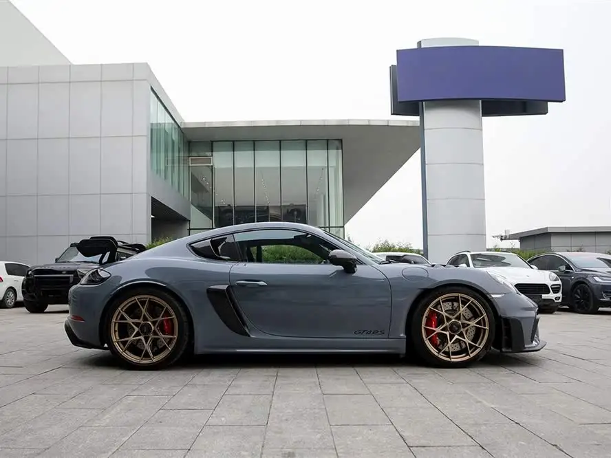 Porsche 718 2022 Cayman GT4 RS 4.0L