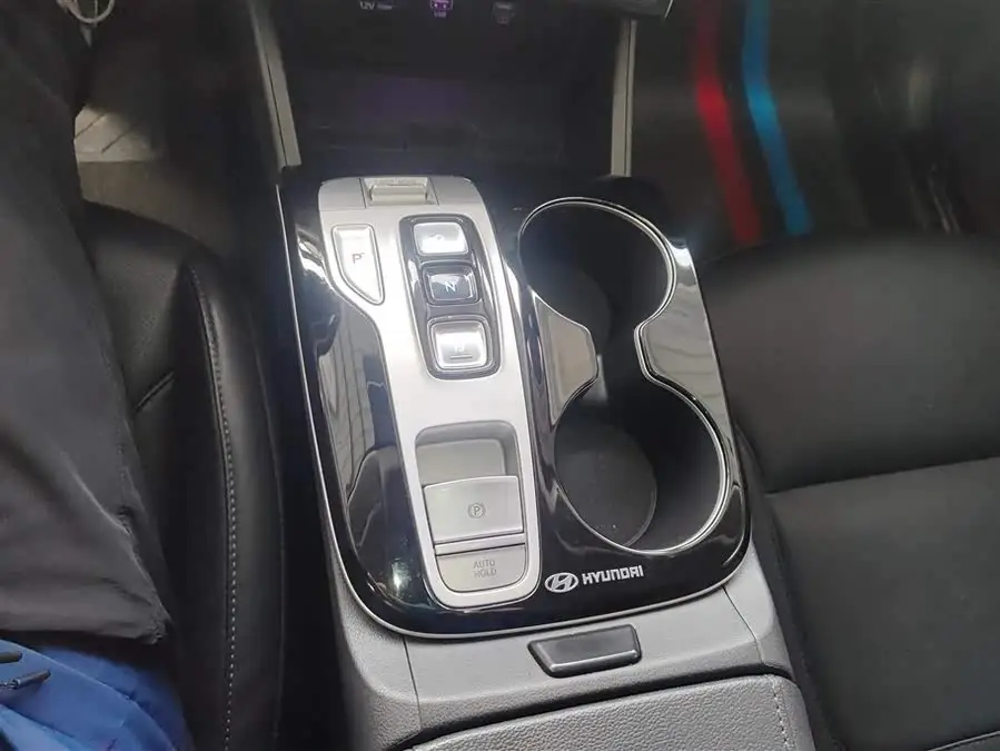 2023 توكسون L 1.5T أوتوماتيكي دفع ثنائي LUX إصدار فاخر