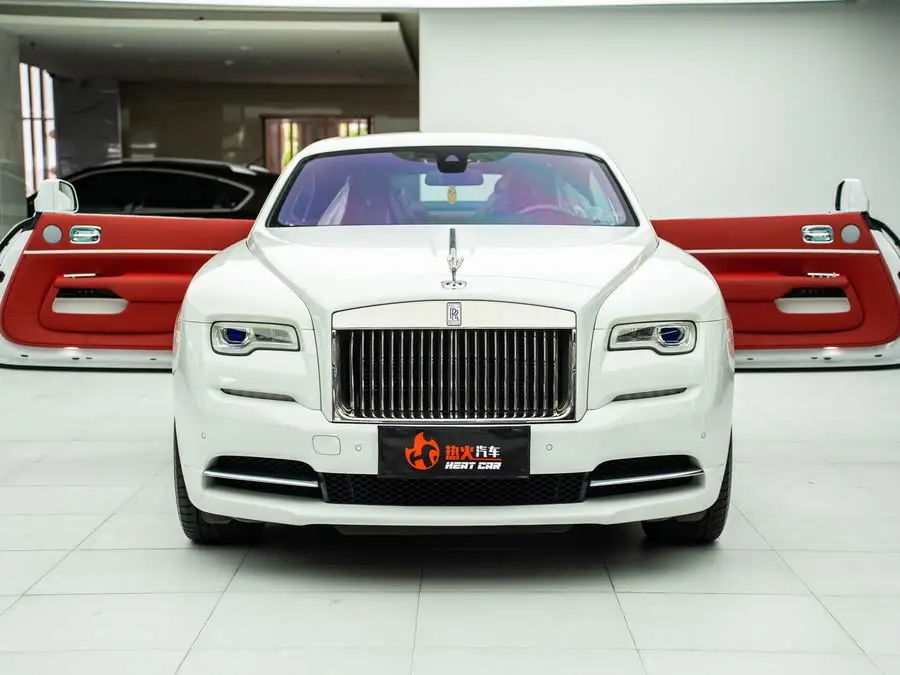 فانتوم 2018 طراز 6.6T القياسي