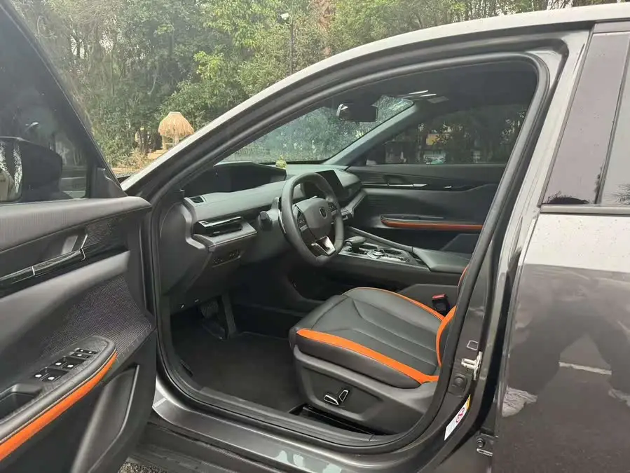 Changan UNI-V 2023 1.5T Premium