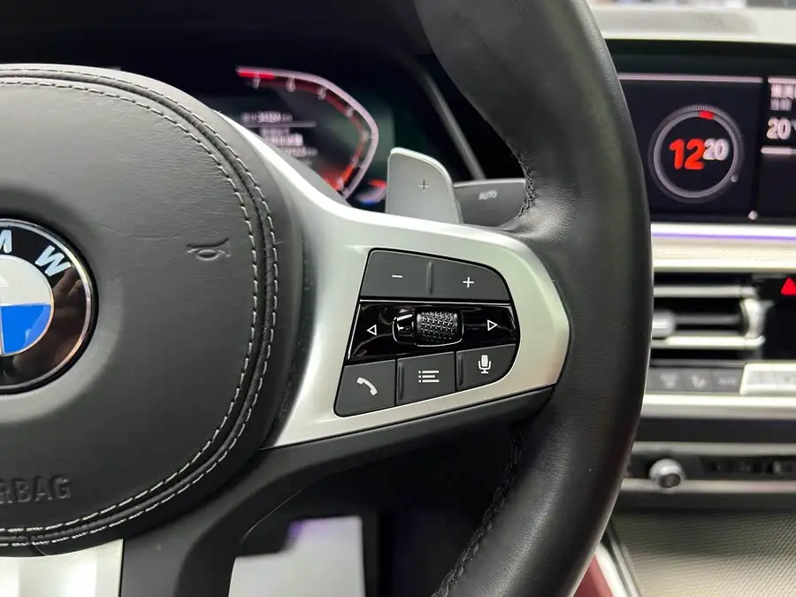 بي إم دبليو X6 2022 طراز مُحسن xDrive40i حزمة رياضية M