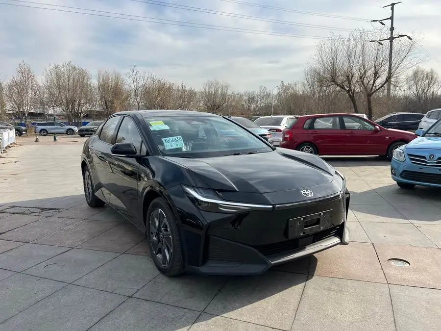 تويوتا bZ3 2024