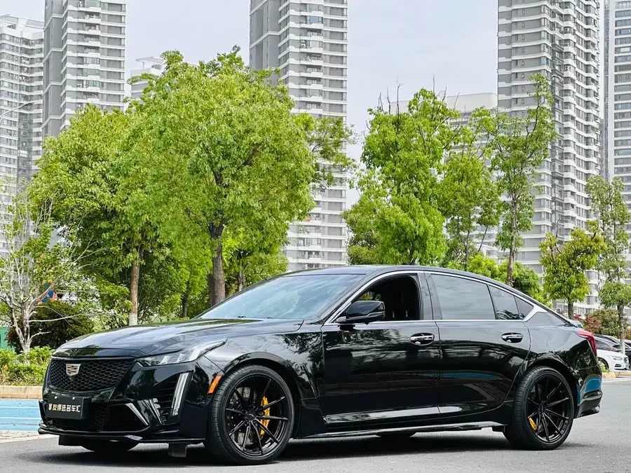 كاديلاك CT5 2022 28T المتميزة