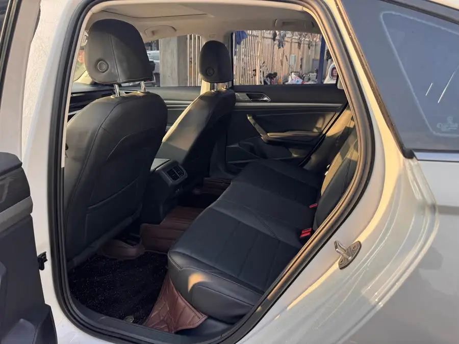 لافيدا 2022 نسخة الراحة التلقائية 1.5L