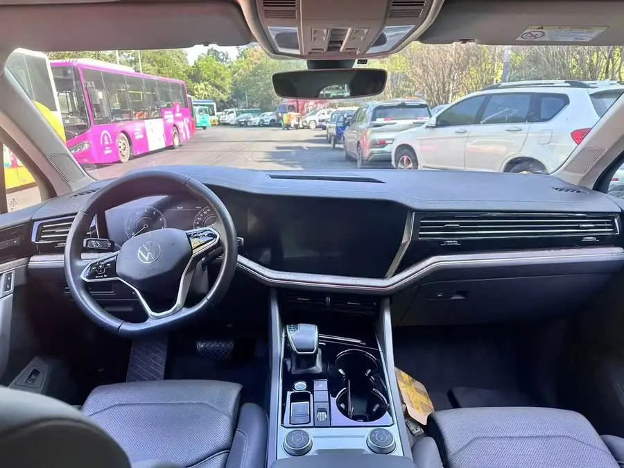 Touareg 2023 3.0 TSI R-Line Classic Sport Package