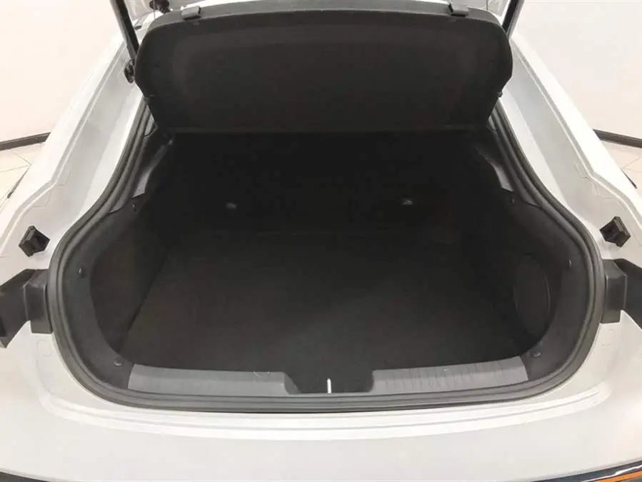 Changan UNI-V 2023 2.0T Leading Speed Edition