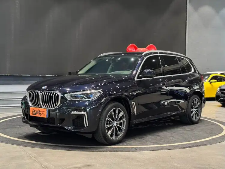 BMW X5 2022 xDrive 30Li Luxury M Sport Package