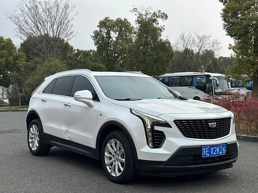 Cadillac XT4 2022 28T FWD Luxury