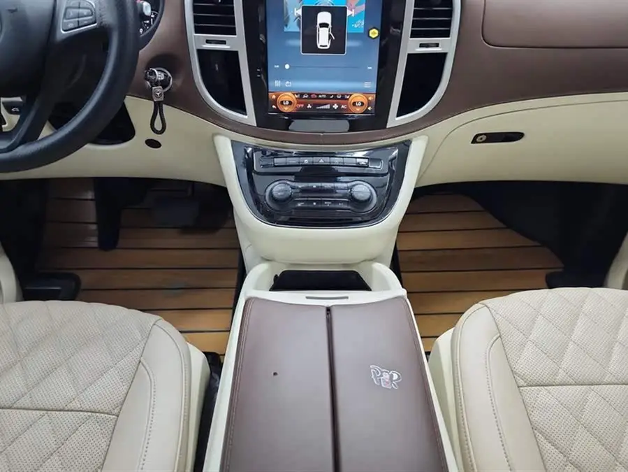 فيتو 2020 2.0T الإصدار النخبوي 7 مقاعد