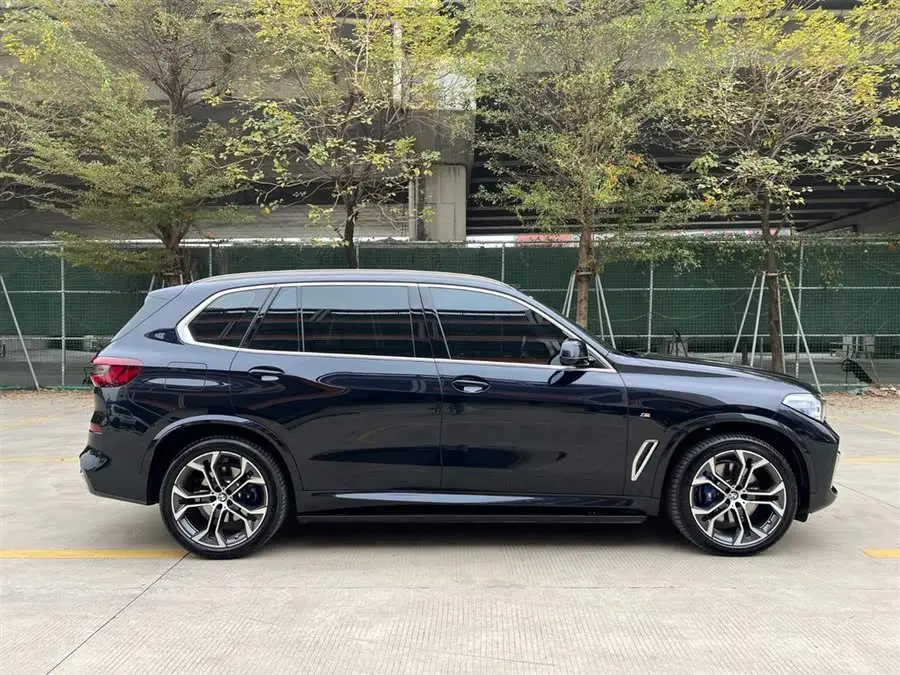 BMW X5 2022 Facelift xDrive 40Li M Sport Package