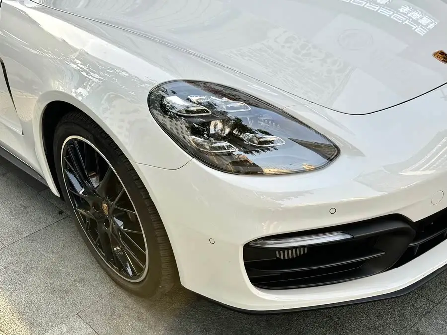 2022 Panamera Executive Platinum Edition 2.9T
