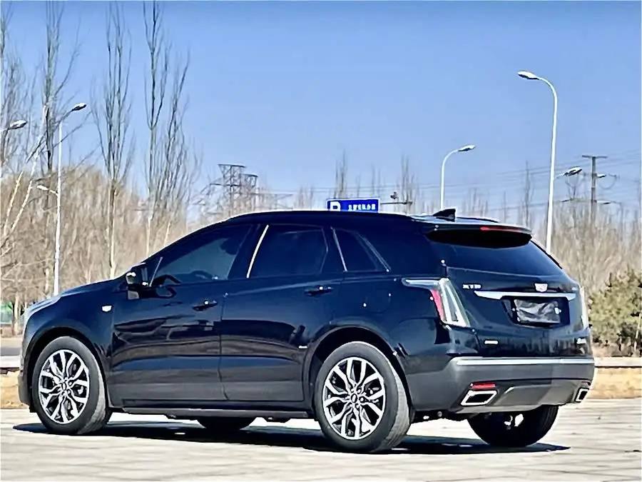 كاديلاك XT5 2021 2.0T دفع رباعي فئة بريميوم