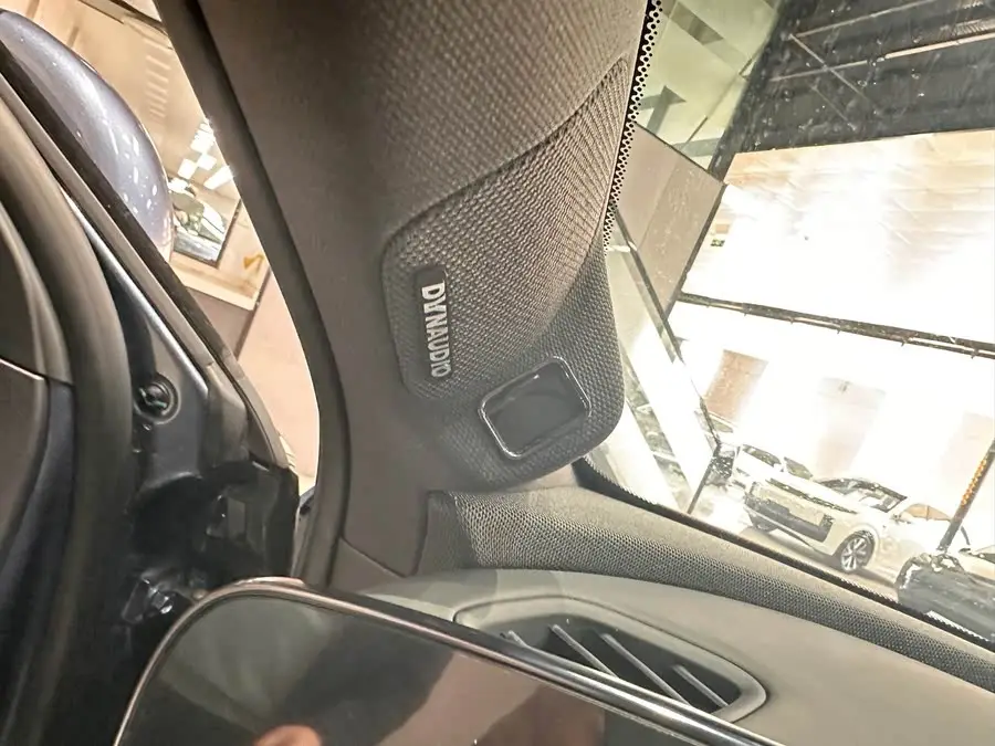 فقمة 2025 طراز 650 إصدار المدى الطويل