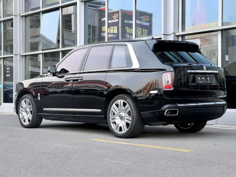 كولينان 2018 نسخة بأربعة مقاعد