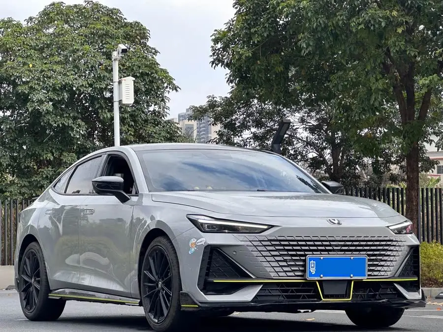 Changan UNI-V 2023 1.5T Sport Edition