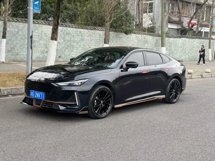 Changan UNI-V 2023 1.5T Sport Version