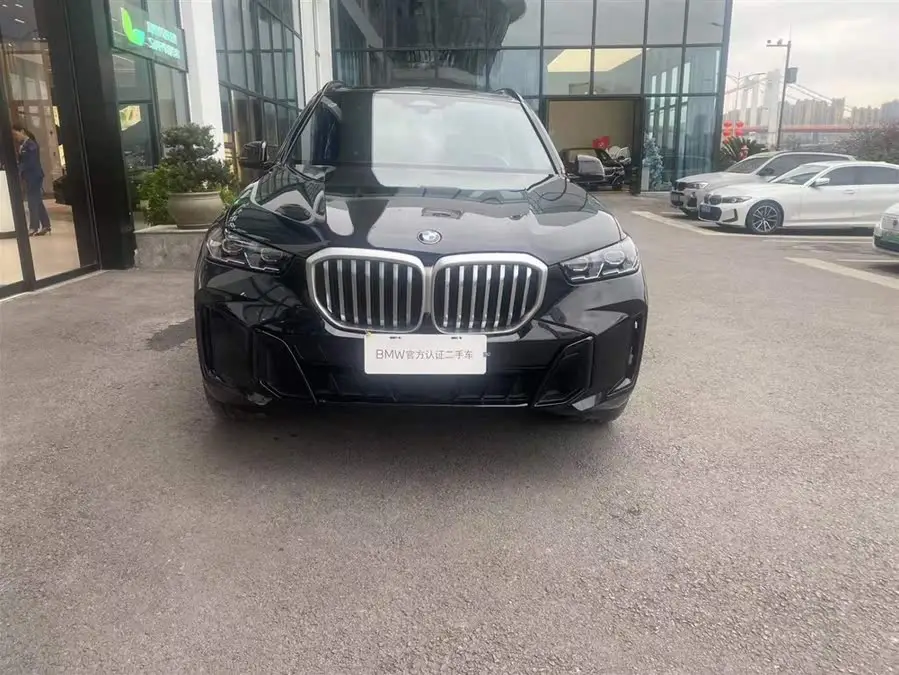 BMW X5 2023 xDrive 40Li M Sport Night Package