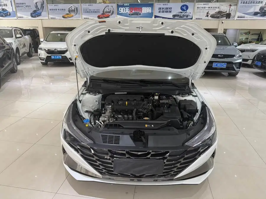 Elantra 2021 1.5L CVT LUX Premium Edition