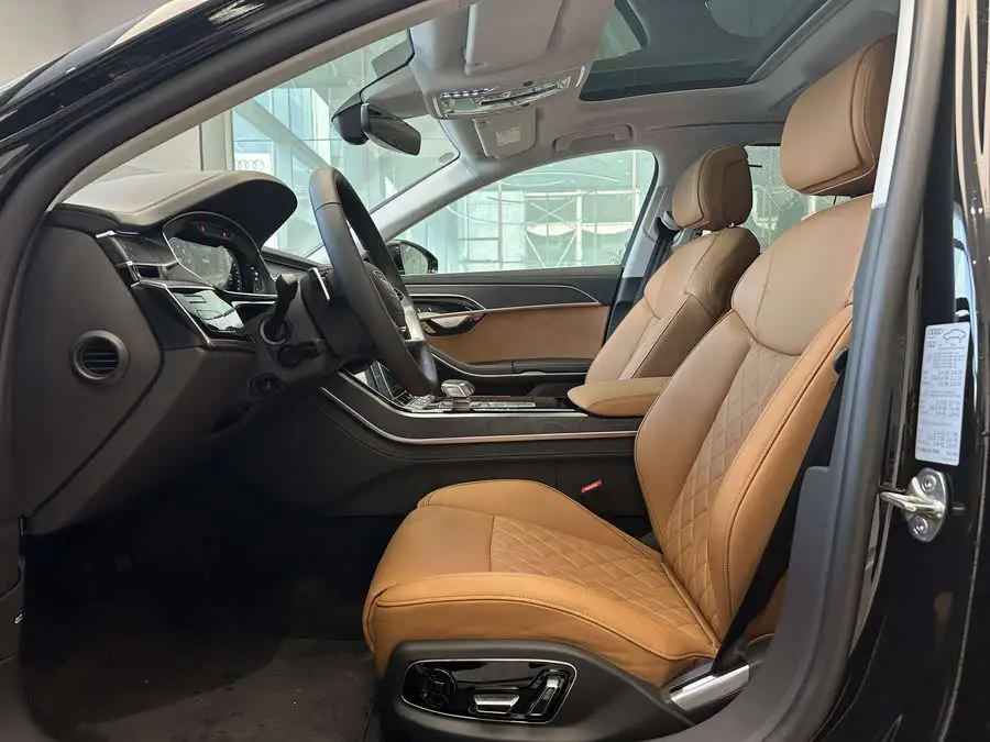 أودي A8 2024 A8L 50 TFSI quattro المتميز