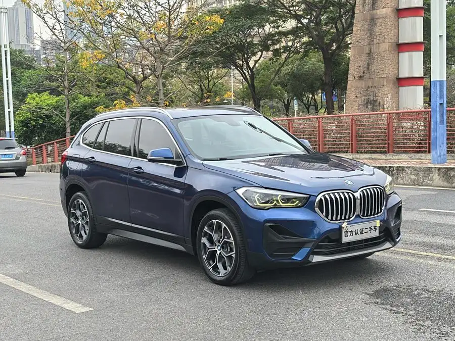 بي إم دبليو X1 2020 sDrive25Li الطراز الرائد