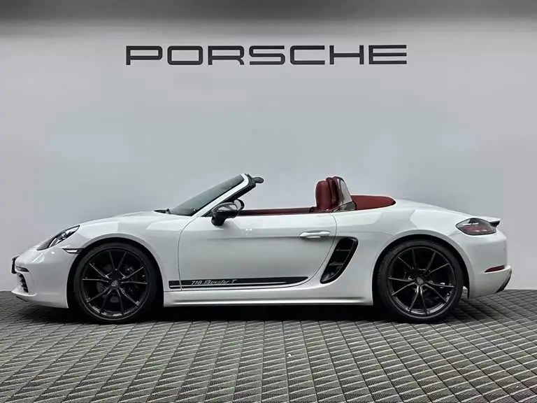 Porsche 718 2022 Boxster T 2.0T