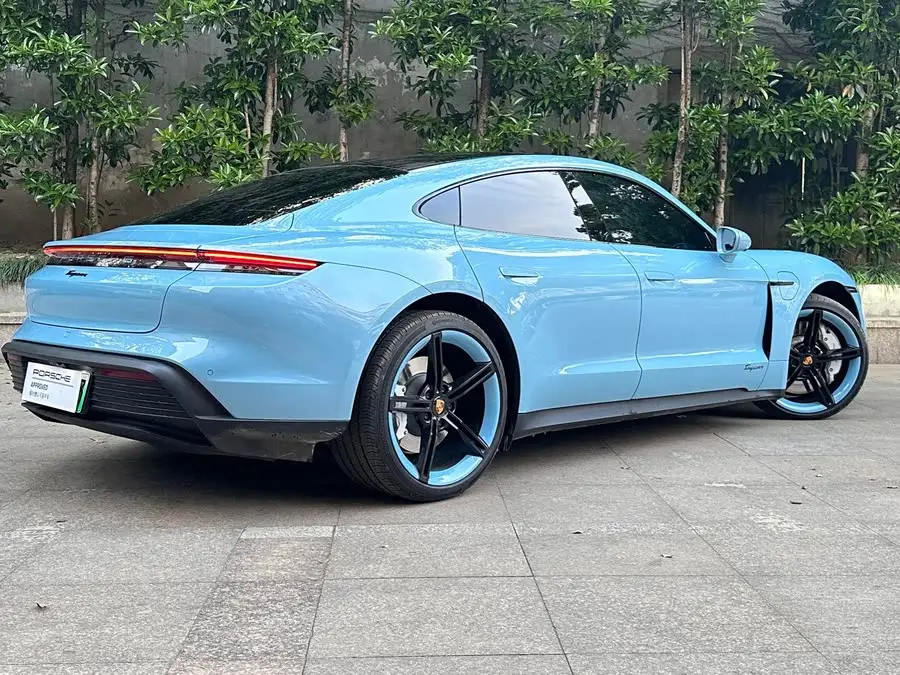 تايكان 2022 طراز تايكان