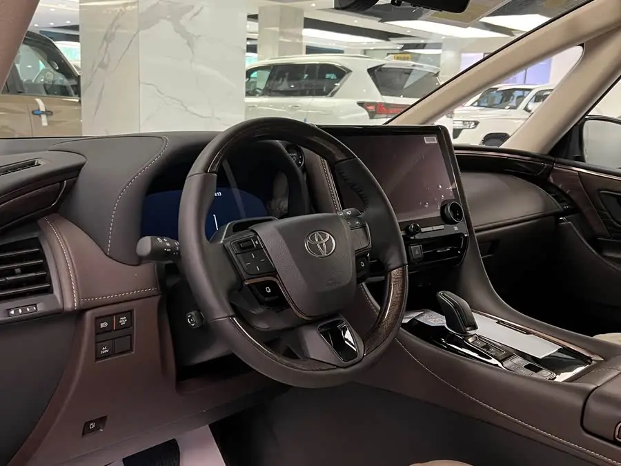 ألفارد 2024 مزدوج المحرك 2.5 لتر إصدار بريميوم