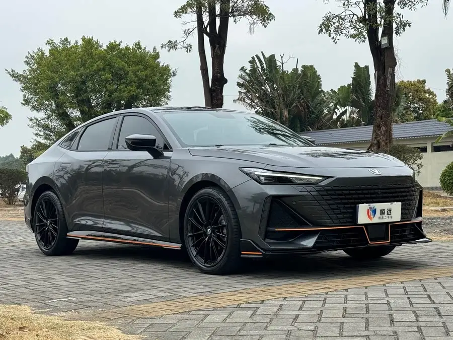 Changan UNI-V 2022 1.5T Sport Version