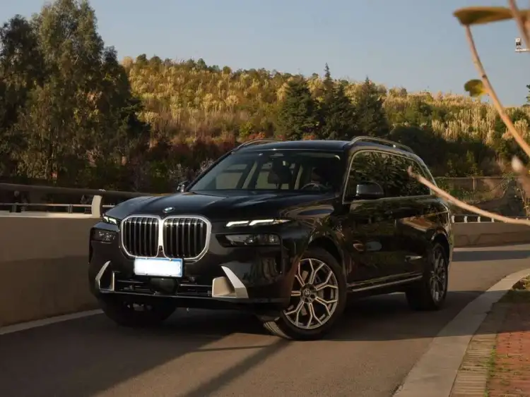 BMW X7 2023 xDrive40i Luxury Package
