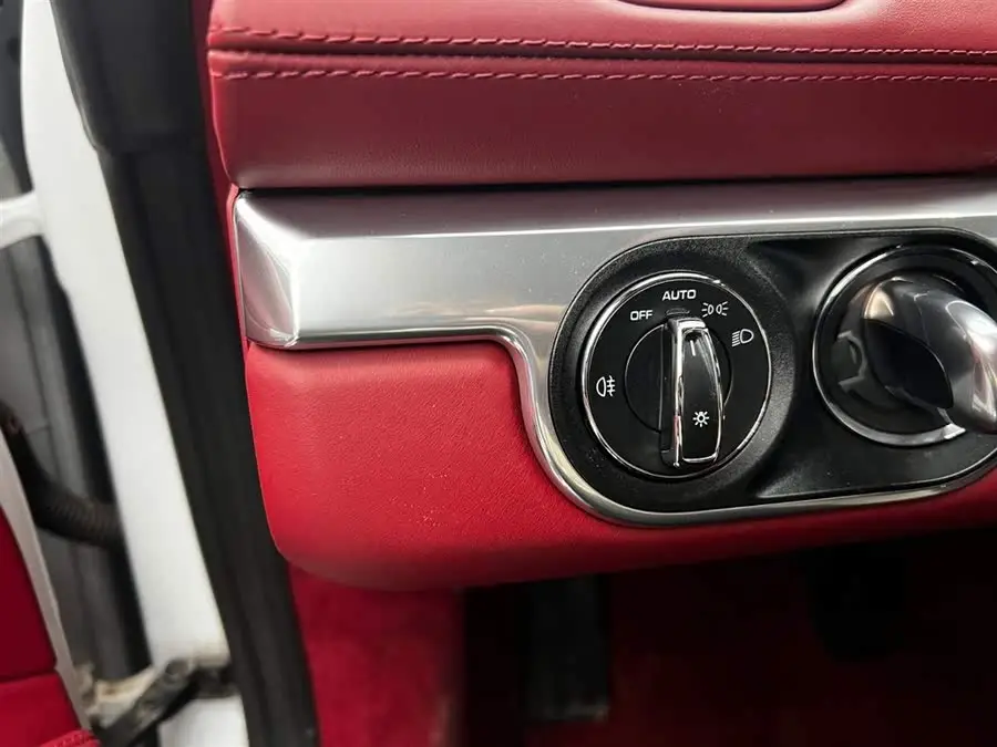 Porsche 718 2022 Model Boxster 2.0T